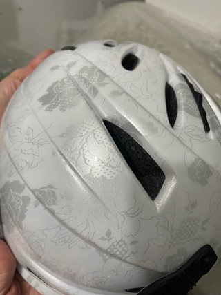 Casco de esquí blanco  Se regalan gafas esquí