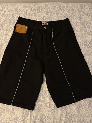 Pantalón corto Corteiz negro