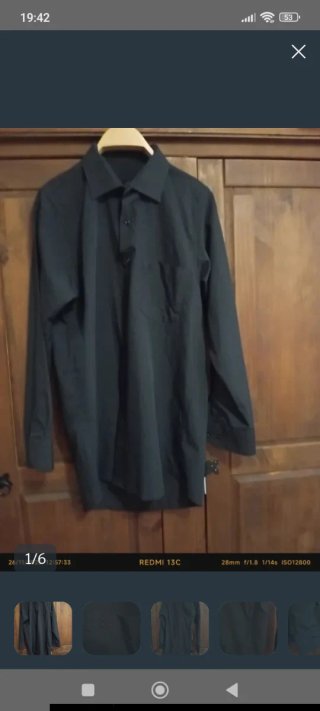 Camisa negra de manga larga