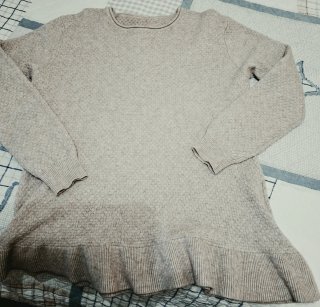 Jersey de punto beige invierno