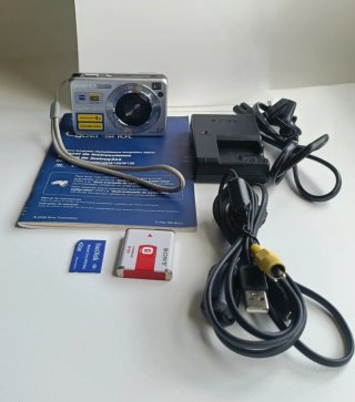 Cámara Sony Cyber-shot DSC W120 para REPARAR