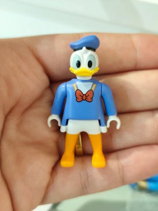 Figura Pato Donald Kinder Disney