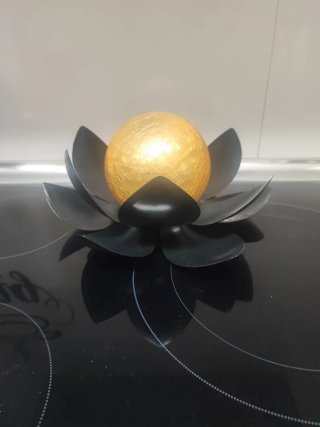 Centro de mesa Bola de cristal dorada y negra