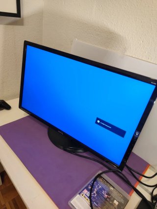 Monitor BenQ GL2460 con base Lenovo