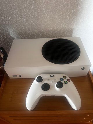 Xbox Series S 512GB Blanca + Mando