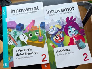 Libros de Innovamat 2: Aventuras  y Laboratorio..