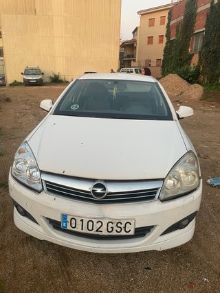 Opel Astra 2010