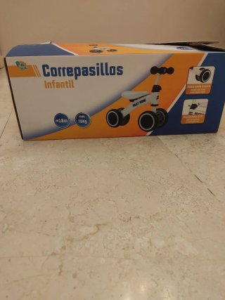 Bici de equilibrio infantil blanca