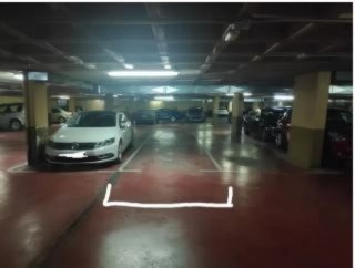 Alquiler garaje coche grande en plaza Constitución