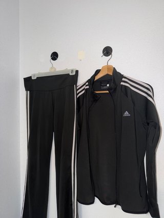 Conjunto adidas negro