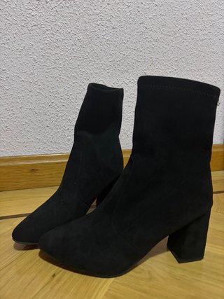 Botines Negros de Tela