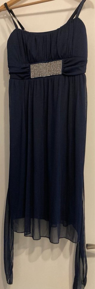 Vestido azul con pedrería