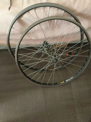 Ruedas Mavic 700c Carretera Clásica