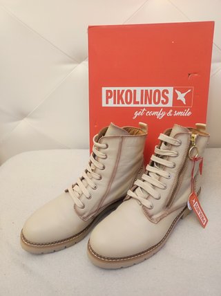 Botines Pikolinos Beige