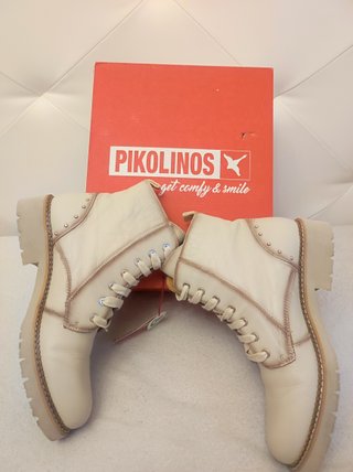Botines Pikolinos Beige