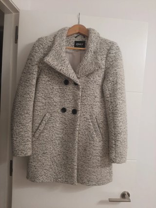 Abrigo ONLY gris