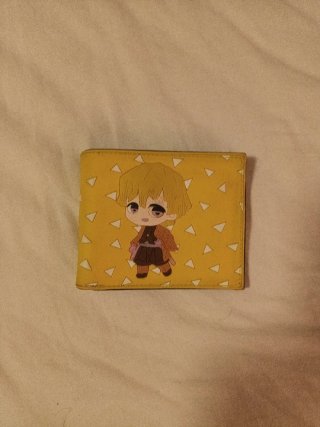 Monedero Anime Multicolor. El amarillo de regalo.