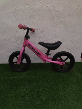 Bicicleta de equilibrio EIGHT4TWO rosa