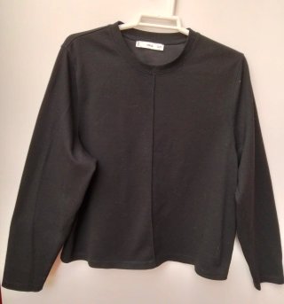 Blusa negra minimalista oversize Mango- Talla S