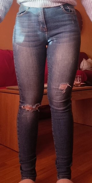 Pantalón vaquero roto skinny azul
