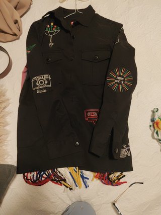 Chaqueta VILAGAYO bordada negra