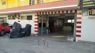 Taller de automóviles acondicionado + licencia