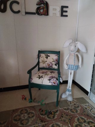 Butaca Estilo Clásico con Tapizado Floral