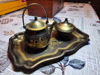 Juego de té antiguo metálico
