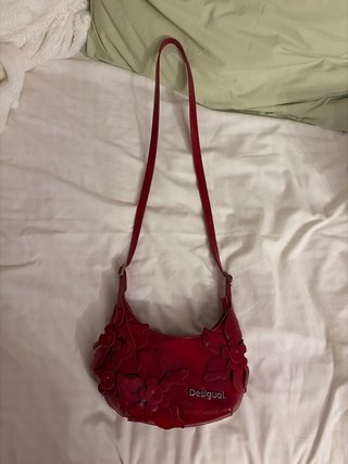 Bolso Desigual rojo con flores