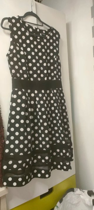 Vestido de fiesta con lunares