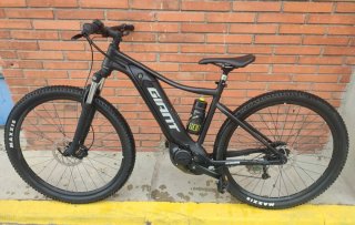 Bicicleta Eléctrica Giant Negra