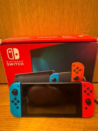 Consola Nintendo Switch Azul y Rojo