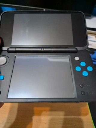 New Nintendo 2DS XL Blu e Nera