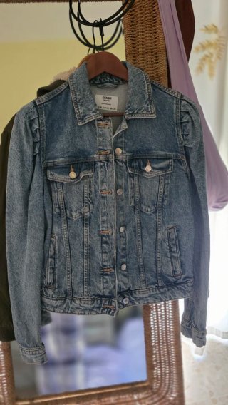 Chaqueta vaquera Bershka talla M
