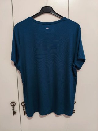 Camiseta de deporte azul