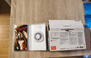 Console Sony PSP Slim Argento