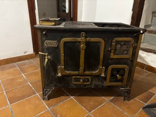 Cocina de leña antigua