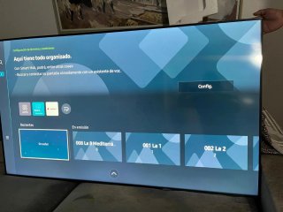 Televisor Samsung Smart TV casi nuevo de 65 pulgad