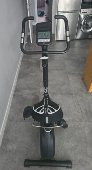 Bicicleta Estática Negra