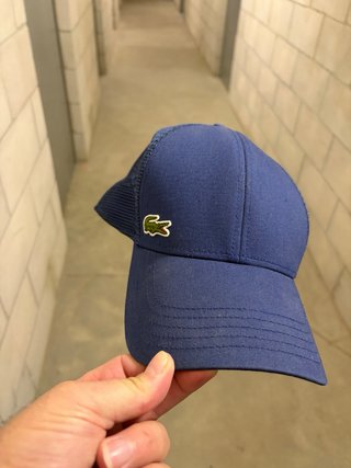 Gorra Lacoste Azul original en perfecto estado