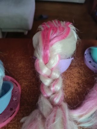 Muñecas pelo largo colores