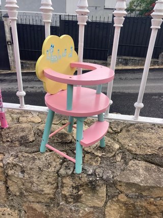 Trona de madera para muñecas