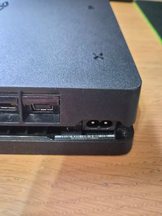 PS4 Slim 1TB Firmware 11.02 con Controller e Cavi