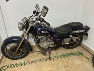 Lote de dos suzuki 250.