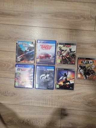 Consola PlayStation 3 con 2 mandos y 7 juegos