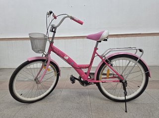 Bicicleta de niña Hello Kitty rosa