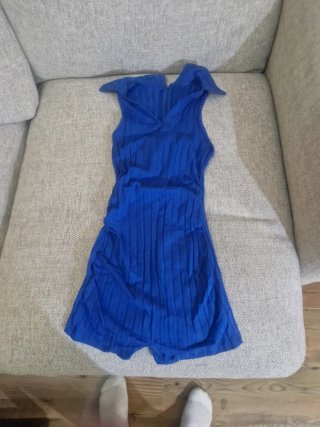 Mono azul de mujer