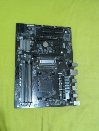 Placa Base Gigabyte GA-970A-DS3P rev 2.1