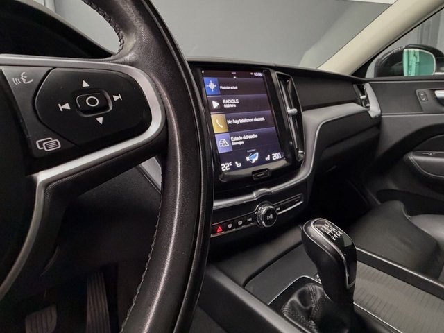 VOLVO XC60 2.0 D3 Momentum