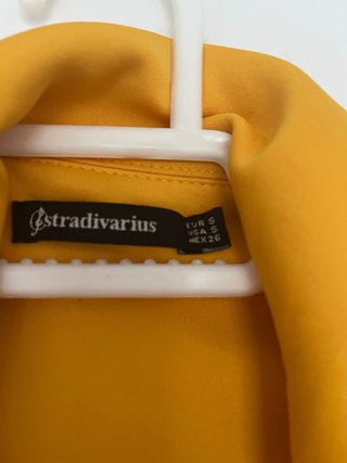 Americana Stradivarius Amarilla Talla S